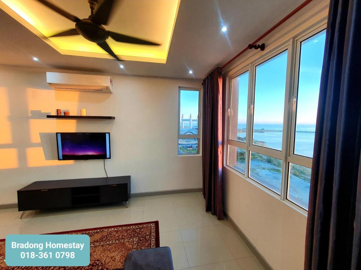 Bradong Homestay - Musllm Only, 3 Queen Bedrooms, Seaview, Infinity Pool, Gym, Near Drawbridge & Ktcc Mall Куала-Тренгану Екстер'єр фото