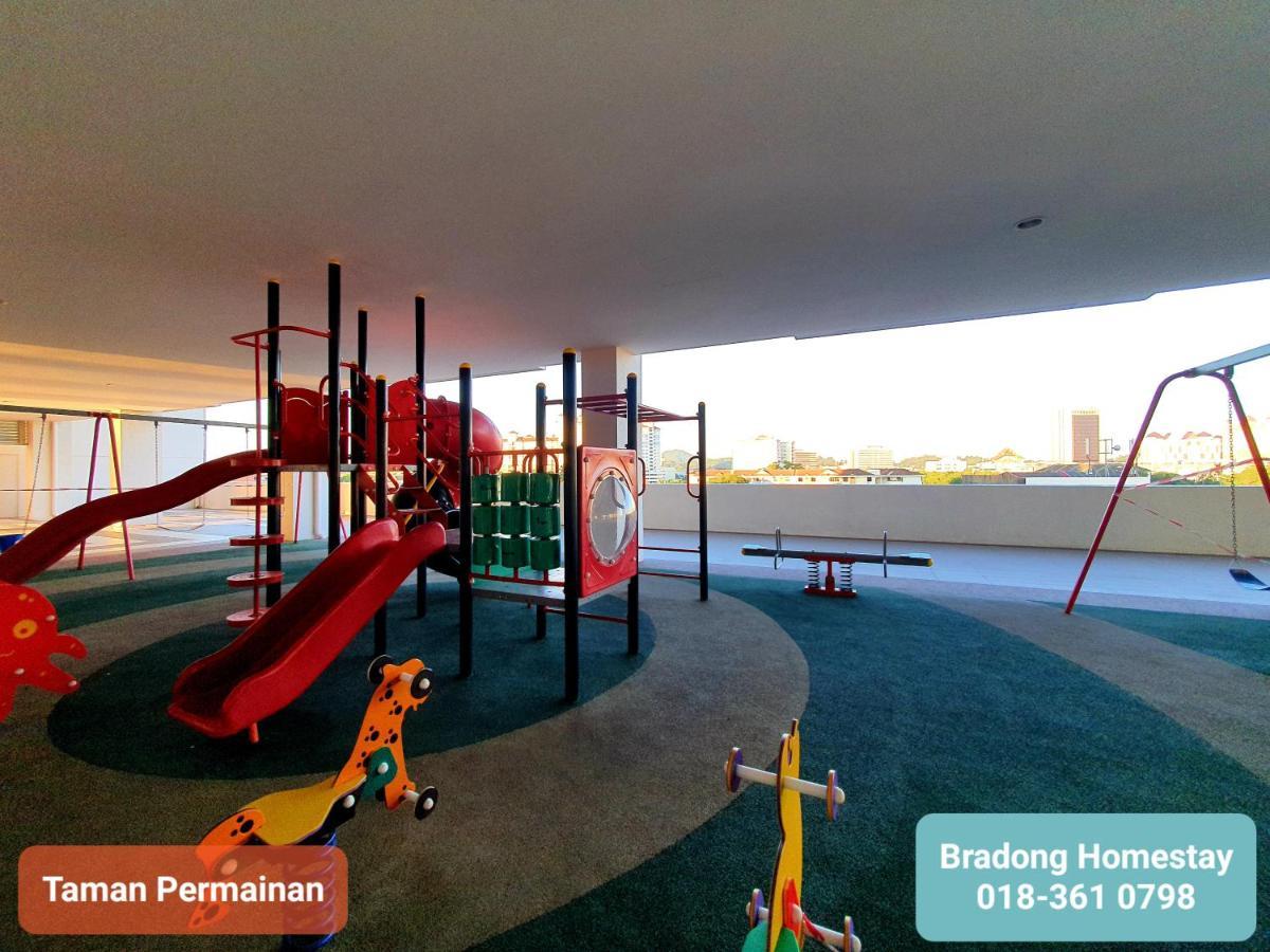 Bradong Homestay - Musllm Only, 3 Queen Bedrooms, Seaview, Infinity Pool, Gym, Near Drawbridge & Ktcc Mall Куала-Тренгану Екстер'єр фото